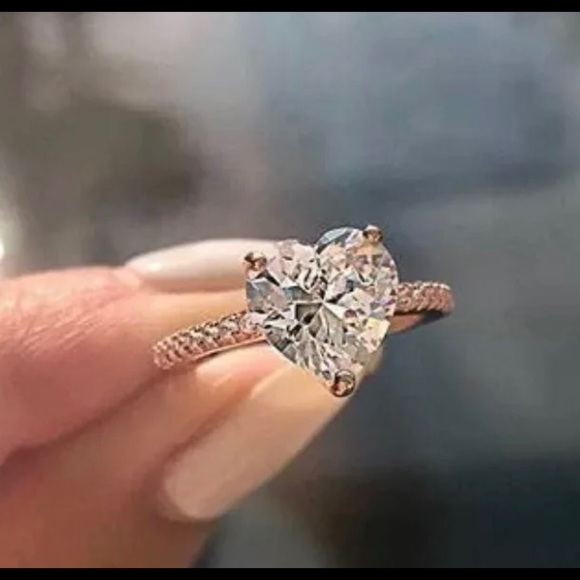 💍❤️ Ring - Picture 2 of 2